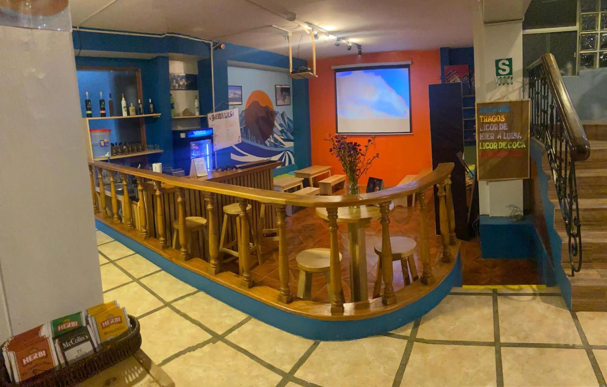 Benkawasi Experience Huaraz Hostel Exterior photo
