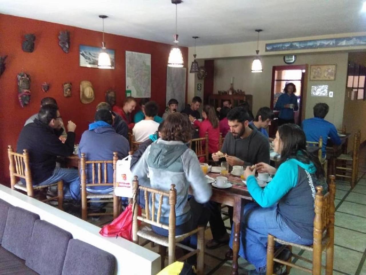 Benkawasi Experience Huaraz Hostel Exterior photo